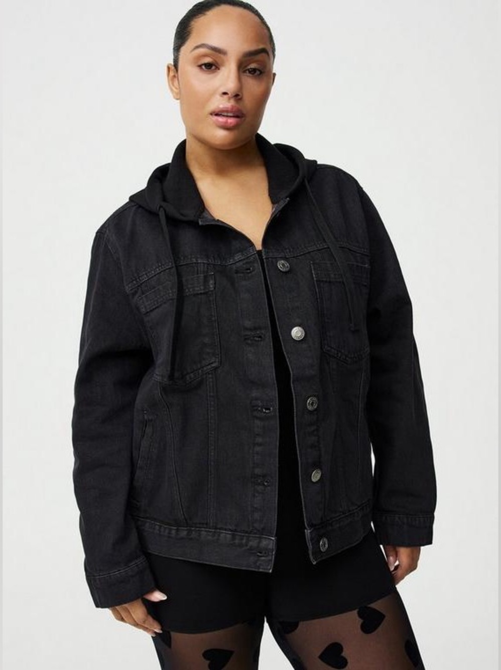 EUC Torrid Relaxed Hooded Denim Trucker Jacket size 1, black
